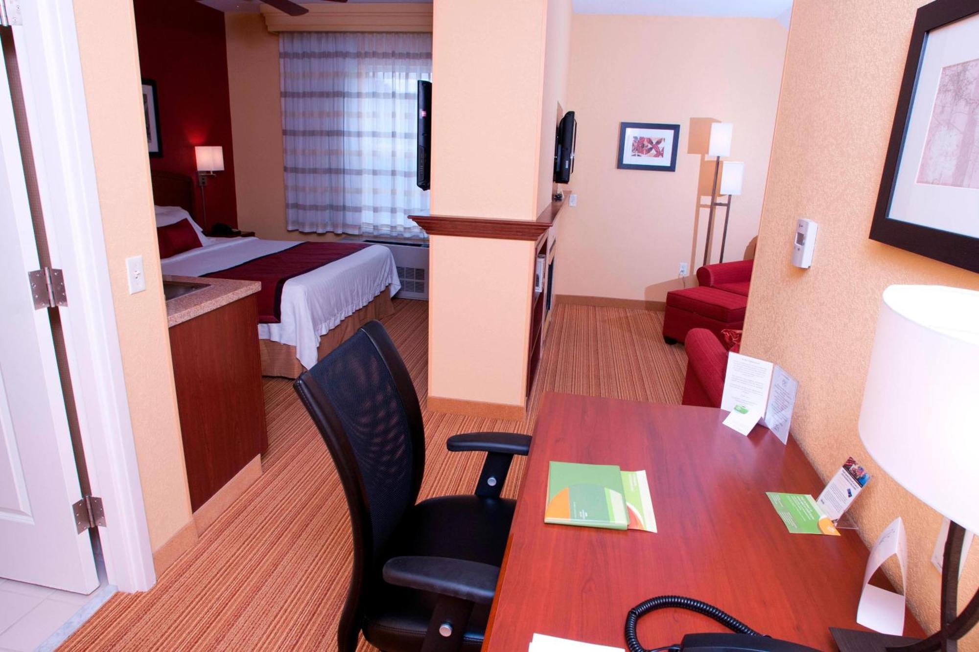 Courtyard Middlebury Hotel Ngoại thất bức ảnh